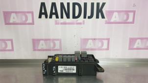 Used Fuse box Kia Sorento I (JC) 2.5 CRDi 16V Price € 49,99 Margin scheme offered by Autodemontage Aandijk