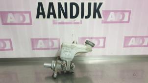 Używane Glówny cylinder hamulcowy Suzuki Splash 1.0 12V Cena € 29,99 Procedura marży oferowane przez Autodemontage Aandijk
