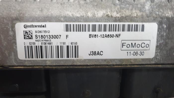 Steuergerät Motormanagement van een Ford Focus 3 Wagon 1.6 TDCi 115 2012