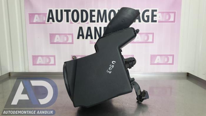 Gebrauchte Luftfiltergehäuse Ford Focus 3 Wagon 1.6 TDCi 115 Preis € 34,99 Margenregelung angeboten von Autodemontage Aandijk