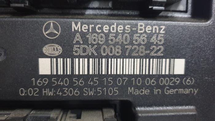 Module confort d'un Mercedes-Benz B (W245,242) 2.0 B-180 CDI 16V 2008