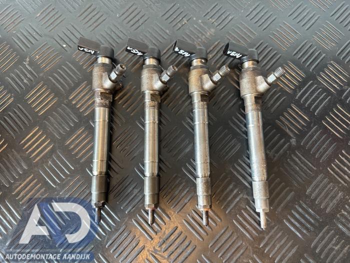 Usagé Injecteurs Ford Transit Custom 2.2 TDCi 16V Prix € 99,99 Règlement à la marge proposé par Autodemontage Aandijk