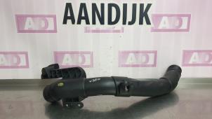 Używane Przewód Turbo Audi Q3 (8UB/8UG) 2.0 TDI 16V 140 Cena € 39,99 Procedura marży oferowane przez Autodemontage Aandijk