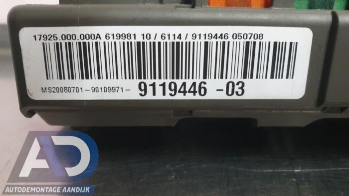 Fuse box BMW 3 serie 320d 16V - 10688710 - Autodemontage Aandijk 