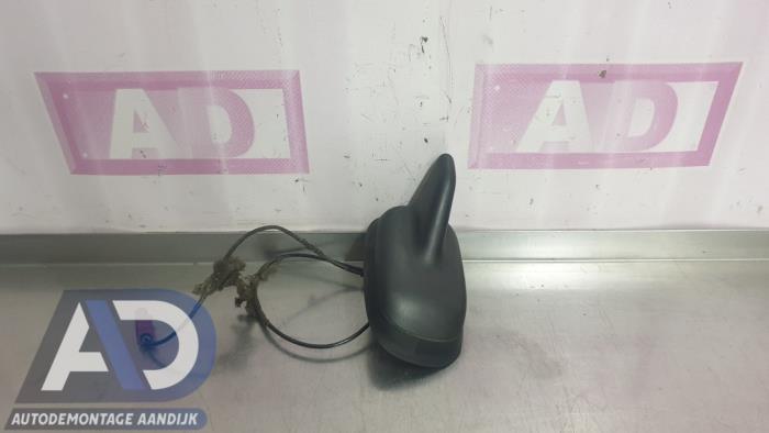 Używane Antena Volkswagen Touran (1T1/T2) 2.0 TDI DPF Cena € 24,99 Procedura marży oferowane przez Autodemontage Aandijk