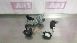Used Ignition lock + key Opel Meriva 1.4 Turbo 16V ecoFLEX Price € 49,99 Margin scheme offered by Autodemontage Aandijk