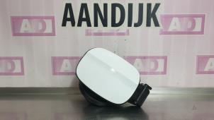 Used Tank cap cover Ford Mondeo IV Wagon 2.0 TDCi 140 16V Price € 29,99 Margin scheme offered by Autodemontage Aandijk