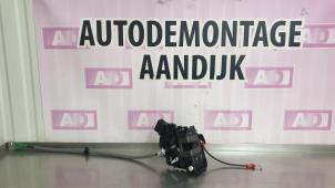 Usagé Serrure arrière gauche Ford Mondeo IV Wagon 2.0 TDCi 140 16V Prix € 34,99 Règlement à la marge proposé par Autodemontage Aandijk