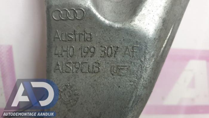 Support moteur d'un Audi A8 (D4) 4.2 TDI V8 32V Quattro 2011