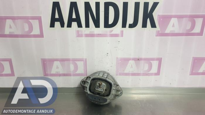Used Engine mount BMW 3 serie (E90) 320i 16V Price € 14,99 Margin scheme offered by Autodemontage Aandijk