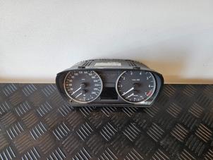 Used Odometer KM BMW 3 serie (E90) 320i 16V Price € 99,99 Margin scheme offered by Autodemontage Aandijk