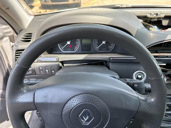 Steering wheel from a Renault Laguna II (BG) 2.0 16V 2005
