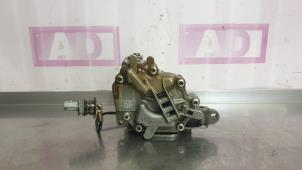 Usagé Pompe à huile Dacia Sandero II 0.9 TCE 12V Prix € 39,99 Règlement à la marge proposé par Autodemontage Aandijk