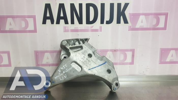 Used Engine mount Volkswagen Passat Variant (365) 2.0 TDI 16V 140 Price € 19,99 Margin scheme offered by Autodemontage Aandijk