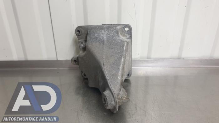 Used Engine mount Mercedes E (C207) E-350 CGI V6 24V Price € 39,99 Margin scheme offered by Autodemontage Aandijk
