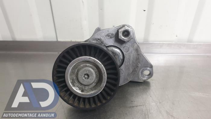 Usados Rodillo tensor correa múltiple Mercedes E (C207) E-350 CGI V6 24V Precio € 24,99 Norma de margen ofrecido por Autodemontage Aandijk