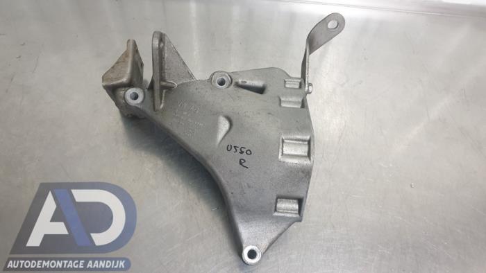 Used Engine mount Volkswagen Polo V (6R) 1.2 TDI 12V BlueMotion Price € 19,99 Margin scheme offered by Autodemontage Aandijk