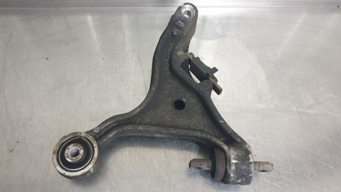 Front wishbone, right from a Volvo V70 (SW) 2.4 T 20V AWD 2002