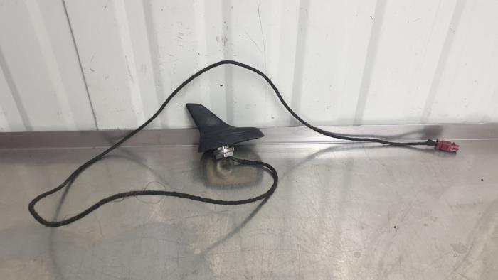 Antenna from a Audi A6 (C6) 2.0 TDI 16V 2008