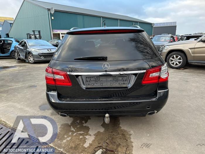 Gebrauchte Auspuff Enddämpfer Mercedes E Estate (S212) E-350 CDI V6 24V BlueEfficiency Preis € 249,99 Margenregelung angeboten von Autodemontage Aandijk