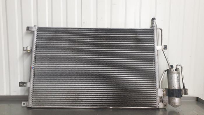Air conditioning radiator from a Volvo V70 (SW) 2.4 T 20V AWD 2002