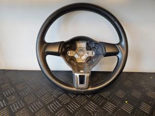 Usados Volante Volkswagen Touran (1T3) 2.0 TDI 16V Precio € 49,99 Norma de margen ofrecido por Autodemontage Aandijk
