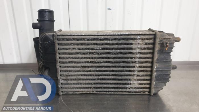 Usados Intercooler Peugeot Boxer (244) 2.2 HDi Precio € 64,99 Norma de margen ofrecido por Autodemontage Aandijk