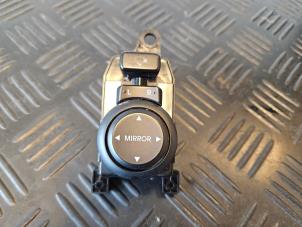 Used Mirror switch Hyundai i20 1.2i 16V Price € 14,99 Margin scheme offered by Autodemontage Aandijk