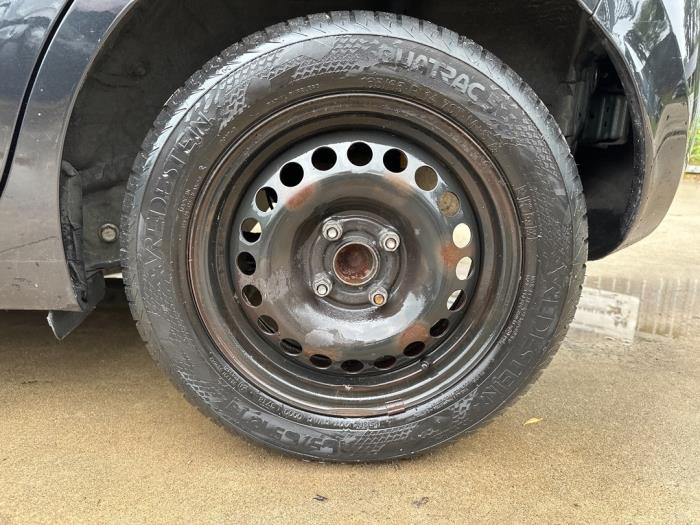 Set of wheels from a Opel Karl 1.0 12V 2016
