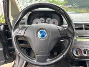 Used Steering wheel Fiat Grande Punto (199) 1.3 JTD Multijet 16V VGT Price € 49,99 Margin scheme offered by Autodemontage Aandijk