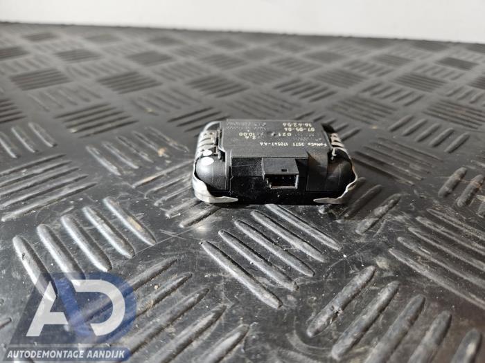 Begagnade Regnsensor Ford Focus C-Max 1.6 TDCi 16V Pris € 19,99 Marginaltabell erbjuds av Autodemontage Aandijk