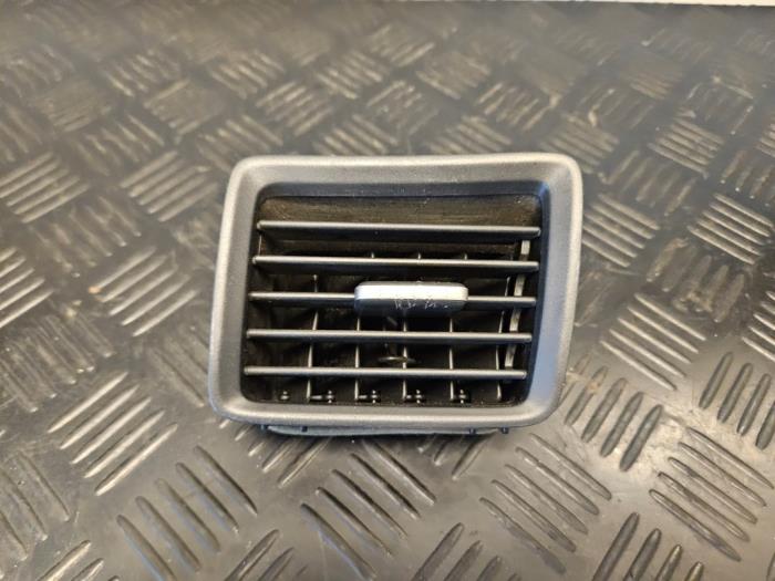 Dashboard vent from a Honda Civic (FA/FD) 1.3 Hybrid 2008