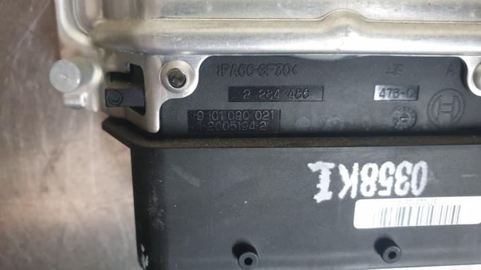 Ordenador de gestión de motor de un Hyundai i10 (F5) 1.2i 16V 2012