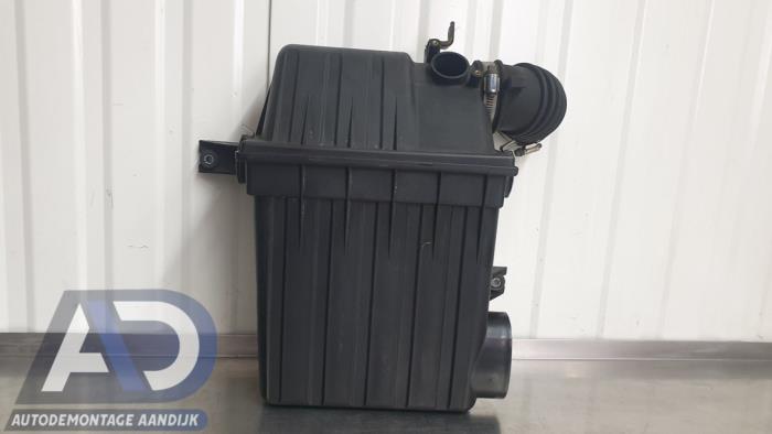Begagnade Luftfilterhus Suzuki Swift (ZA/ZC/ZD1/2/3/9) 1.3 VVT 16V Pris € 34,99 Marginaltabell erbjuds av Autodemontage Aandijk