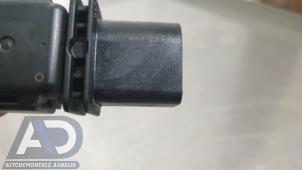 Lambda probe from a Audi A4 Avant (B8) 2.0 TDI 16V 2011