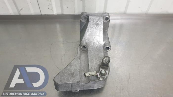 Used Engine mount Mitsubishi Outlander (GF/GG) 2.0 16V PHEV 4x4 Price € 24,99 Margin scheme offered by Autodemontage Aandijk