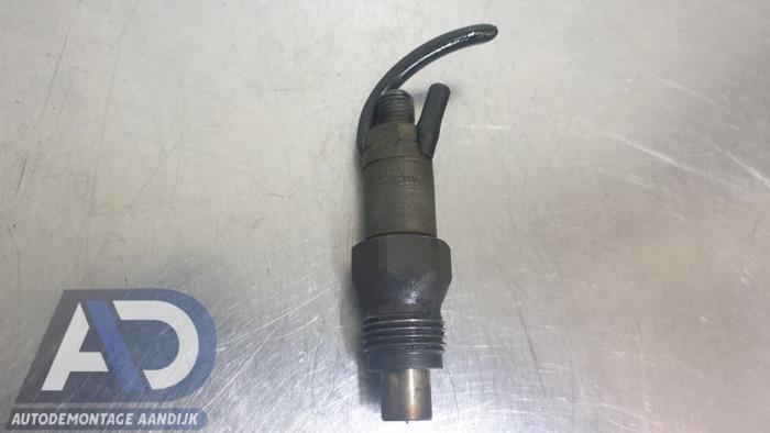 Usagé Injecteurs Citroen Berlingo 1.9 D Prix € 39,99 Règlement à la marge proposé par Autodemontage Aandijk