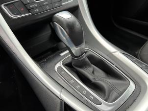 Używane Dzwignia zmiany biegów Ford Mondeo V Wagon 2.0 TDCi 150 16V Cena € 59,99 Procedura marży oferowane przez Autodemontage Aandijk