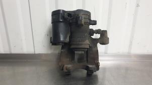Used Rear brake calliper, left Ford Mondeo V Wagon 2.0 TDCi 150 16V Price € 99,99 Margin scheme offered by Autodemontage Aandijk