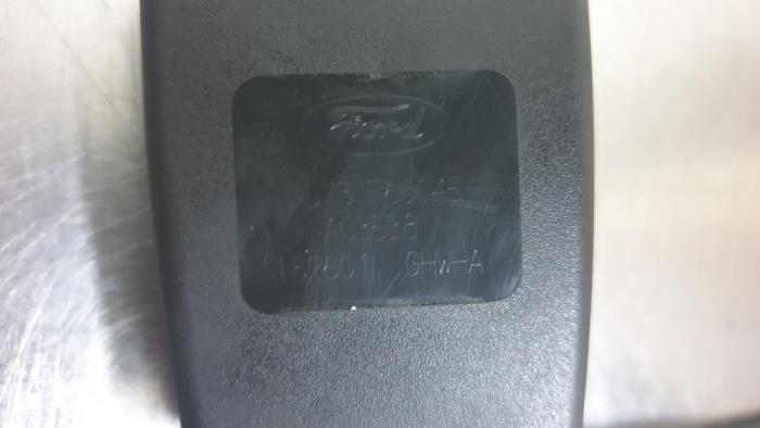 Wtyk pasa bezpieczenstwa lewy tyl z Ford Mondeo V Wagon 2.0 TDCi 150 16V 2019
