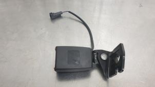 Used Rear seatbelt buckle, left Ford Mondeo V Wagon 2.0 TDCi 150 16V Price € 19,99 Margin scheme offered by Autodemontage Aandijk