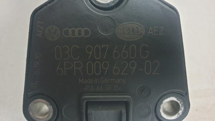 Capteur de niveau d'huile d'un Audi A1 (8X1/8XK) 1.6 TDI 16V 2012