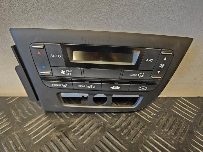 Panel de control de calefacción de un Honda Civic (FK1/2/3) 1.4i VTEC 16V 2013