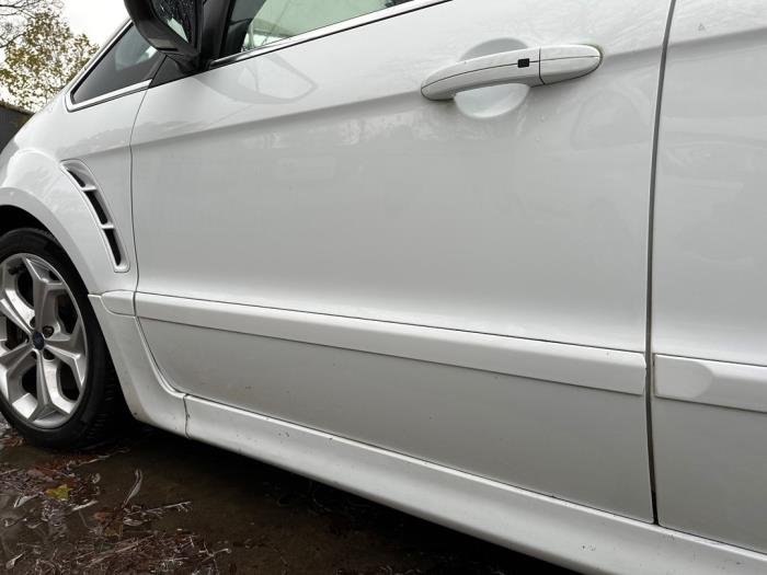 Porte avant gauche d'un Ford S-Max (GBW) 2.0 Ecoboost 16V 2014