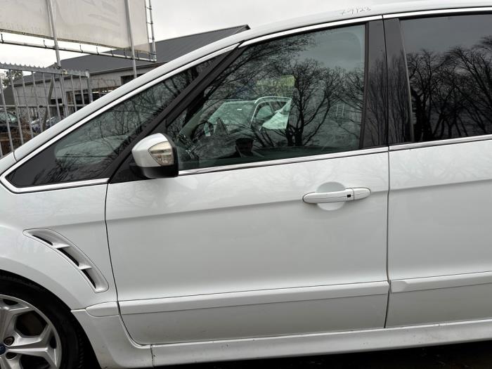 Door 4-door, front left from a Ford S-Max (GBW) 2.0 Ecoboost 16V 2014