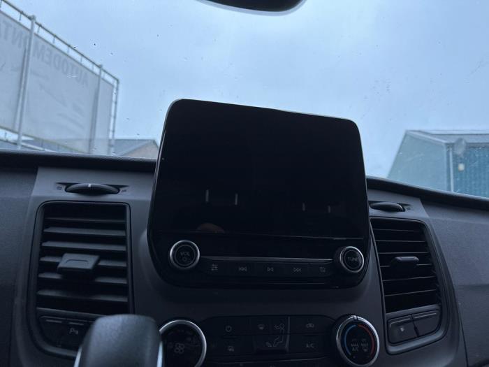 Navigation system from a Ford Transit Custom 1.0 12V Ecoboost PHEV 2020