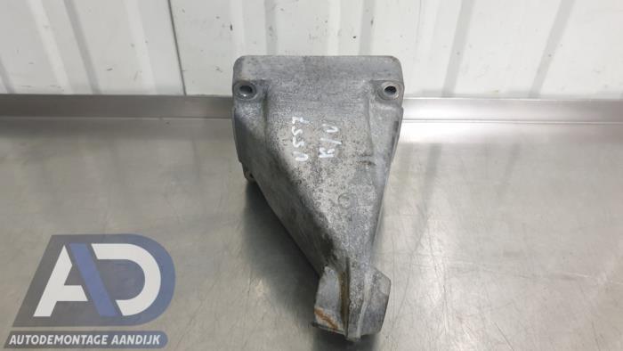 Used Engine mount Mercedes C Sportcoupé (C203) 1.8 C-200K 16V Price € 29,99 Margin scheme offered by Autodemontage Aandijk