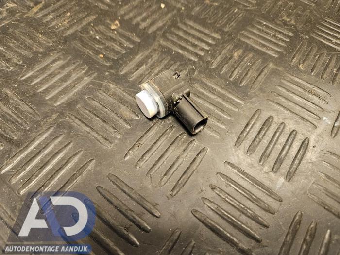 Usados Sensor PDC Ford Mondeo V Wagon 2.0 TDCi 150 16V Precio € 24,99 Norma de margen ofrecido por Autodemontage Aandijk