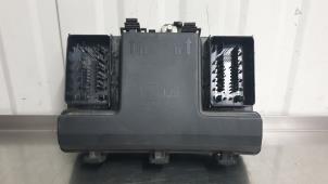 Używane Skrzynka bezpieczników Ford Mondeo V Wagon 2.0 TDCi 150 16V Cena € 119,99 Procedura marży oferowane przez Autodemontage Aandijk
