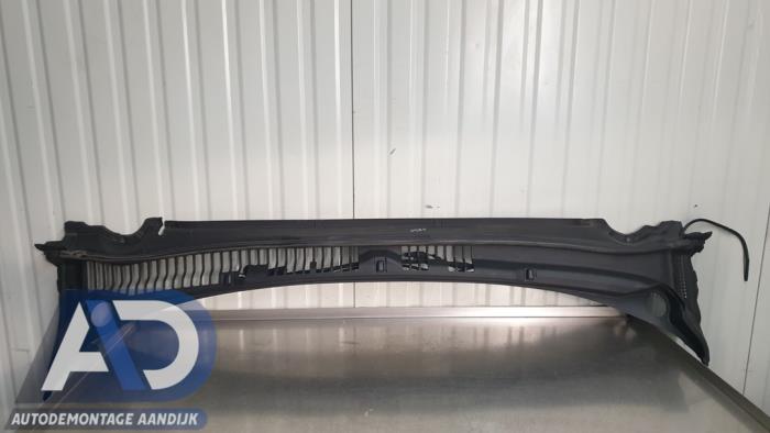 Używane Parawan Ford Mondeo V Wagon 2.0 TDCi 150 16V Cena € 49,99 Procedura marży oferowane przez Autodemontage Aandijk